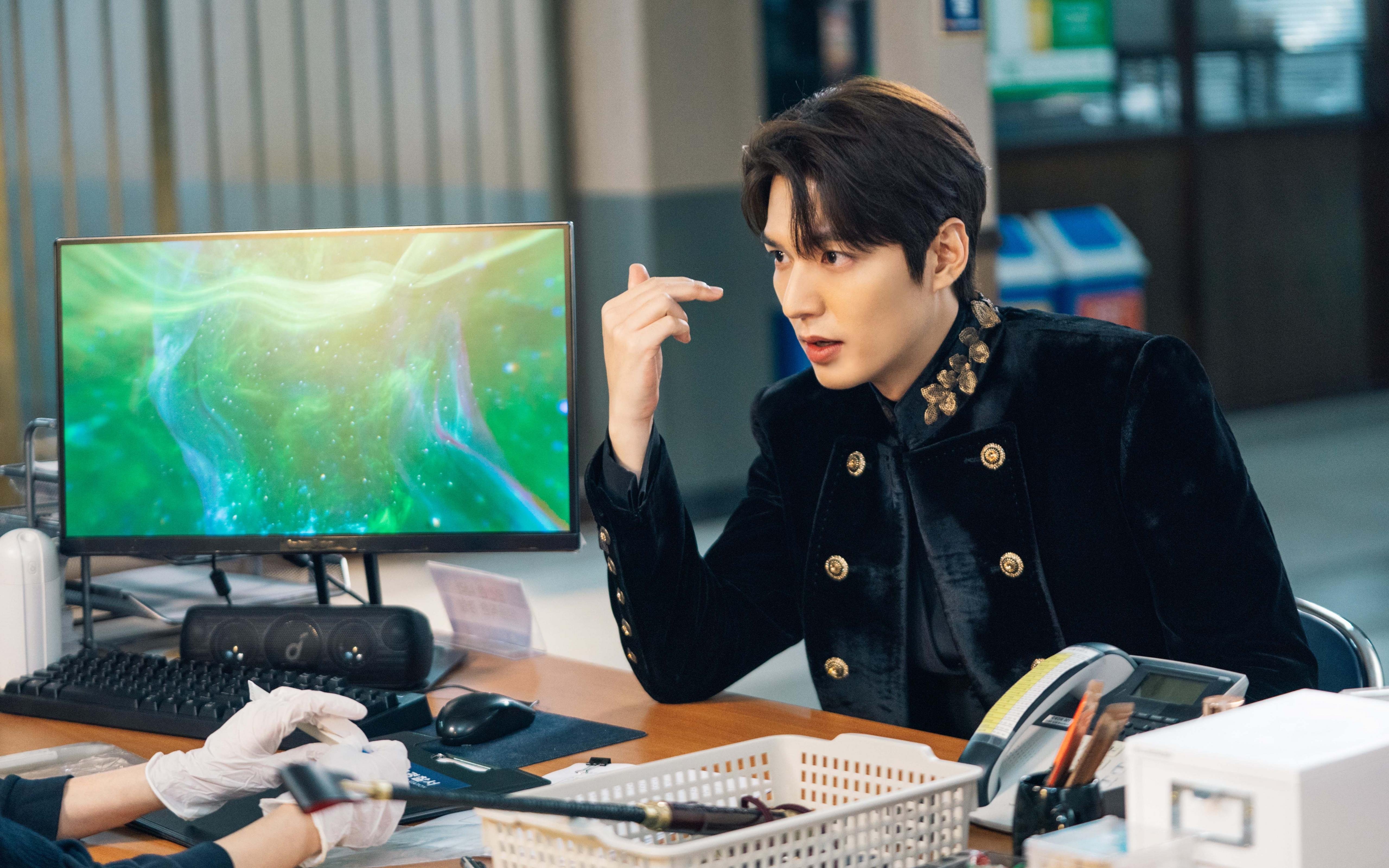 开云首页登录-巴西骑手莎拉·莫拉在巴黎奥运会障碍赛中获得第十二名，展现坚韧精神。