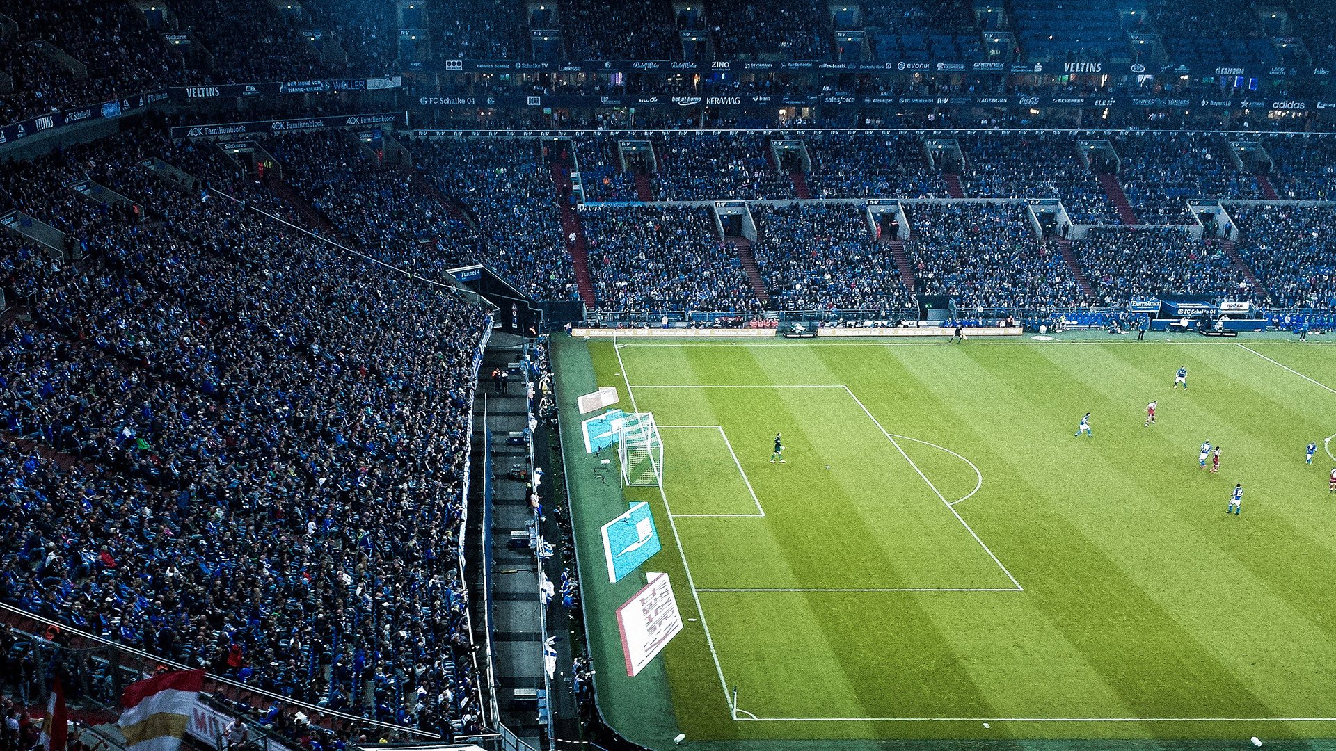 开云官方网站-以足球为纽带的地方文化旅游项目深受欢迎，产业融合不断深化，以足球文化为主题的手抄报